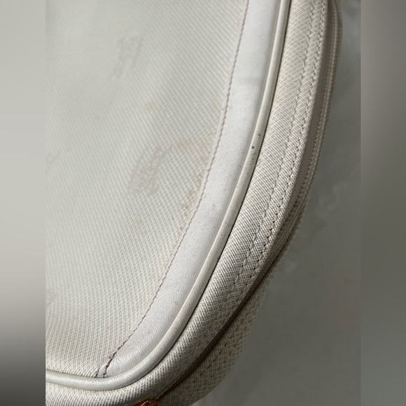 Burberry Clutch - Picture 11 of 11